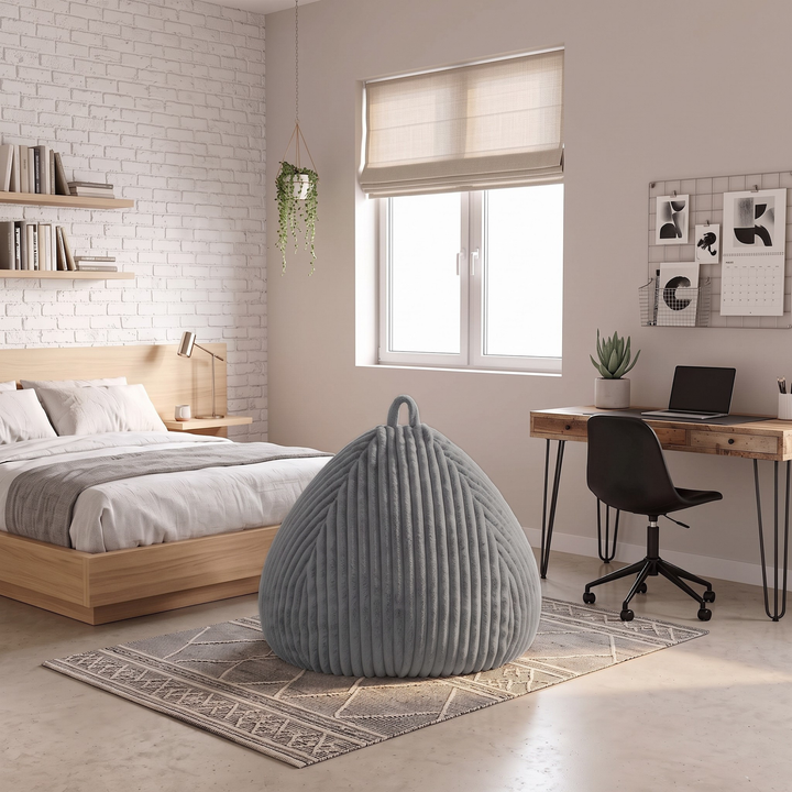 Pouf poire fourrure côtelée déhoussable, vue en intérieur