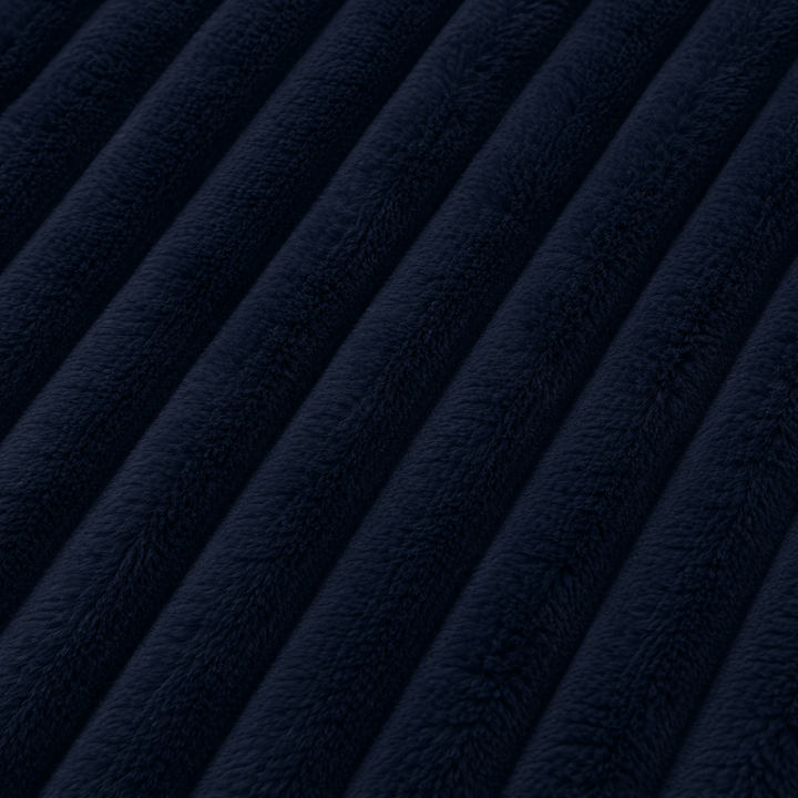 Coussin central déhoussable en fourrure côtelée bleue, texture rayée